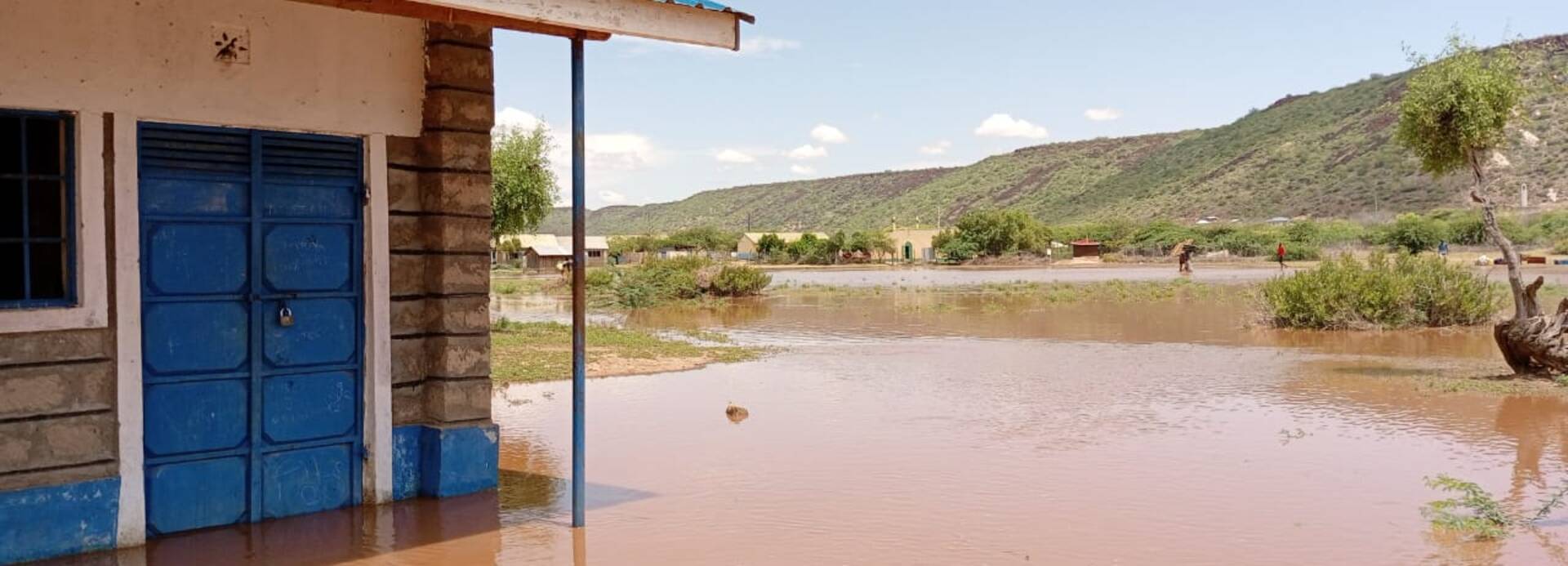 Isiolo in Kenia im Mai 2024: Häuser stehen unter Wasser. Isiolo in Kenia im Mai 2024: Häuser stehen unter Wasser.