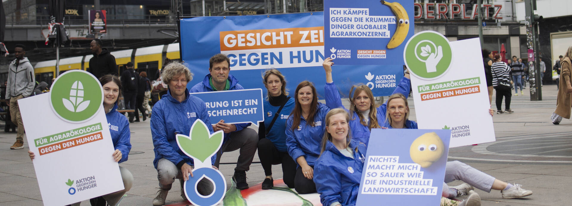 Straßenaktion von Aktion gegen den Hunger zum Kampagnenlaunch "Gesicht zeigen"