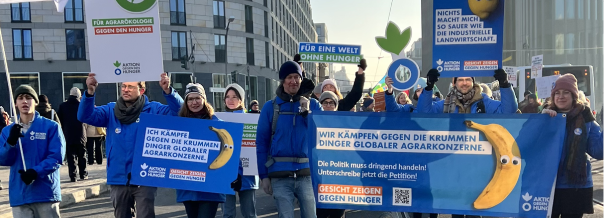 Aktion gegen den Hunger bei Wir haben es satt 2025