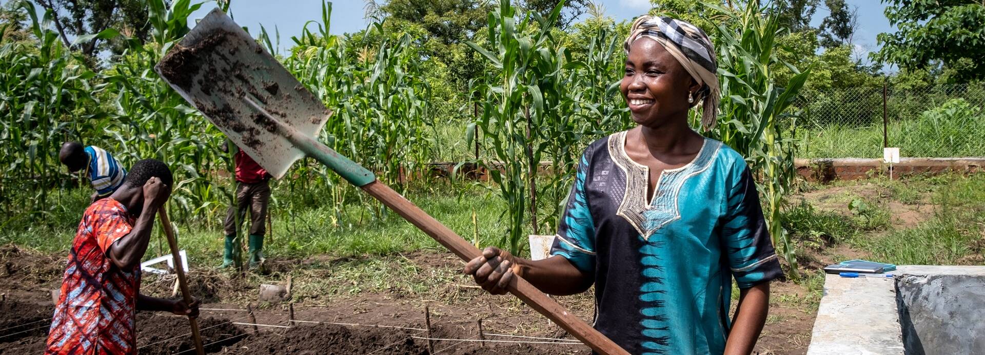 Teilnehmende des von Aktion gegen den Hunger unterstützten Projekts "Rural Agricultural Training Centre" (CFAR) lernen Landparzellen zu organisieren