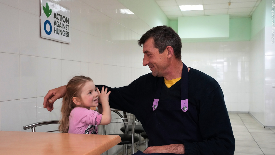 Vater und Tochter in der Ukraine 