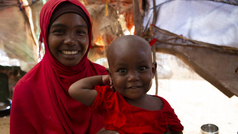 Halima mit ihrer Mutter Halima mit ihrer Mutter