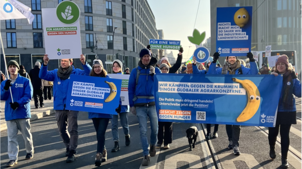 Aktion gegen den Hunger bei Wir haben es satt 2025