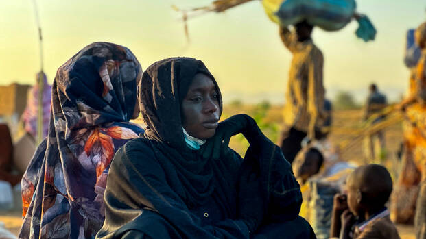 Eine aus Al-Faschir in der vom Krieg zerrütteten Region Darfur vertriebene Frau sucht Zuflucht im 60 Kilomater entfernten Tawila.