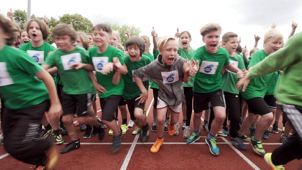 SchülerInnen laufen gegen den Hunger SchülerInnen laufen gegen den Hunger